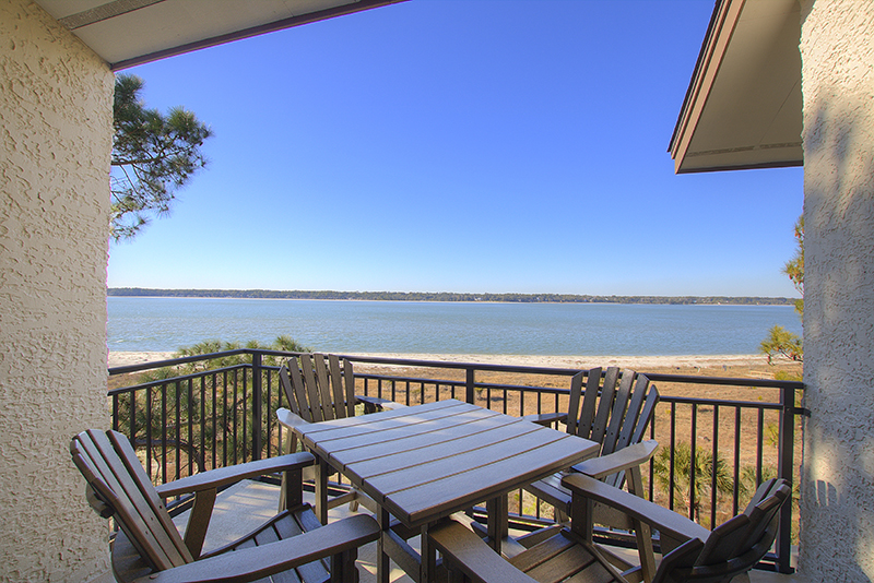Deck and table overlooking the Calibogue Sound